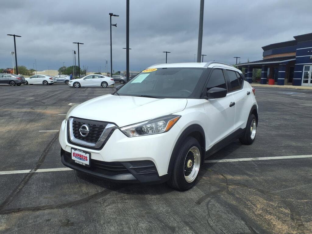 2018 Nissan Kicks 1.6 S's photo