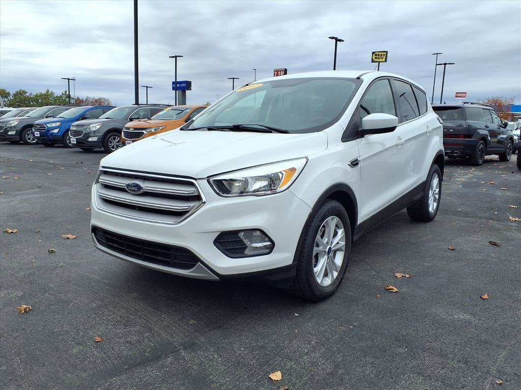 Used 2017 Ford Escape SE SUV