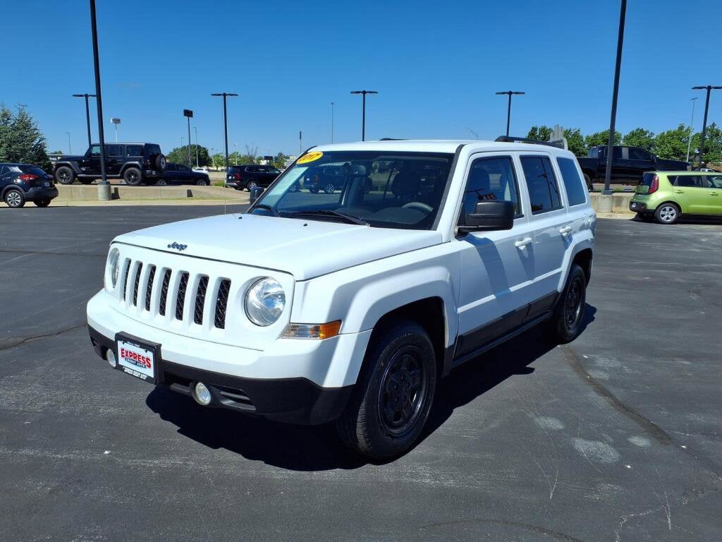2017 Jeep Patriot Sport's photo