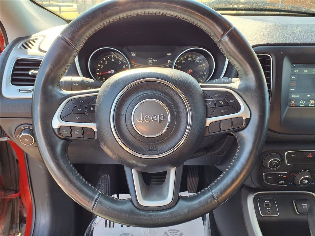 Used 2018 Jeep Compass Latitude FWD SUV