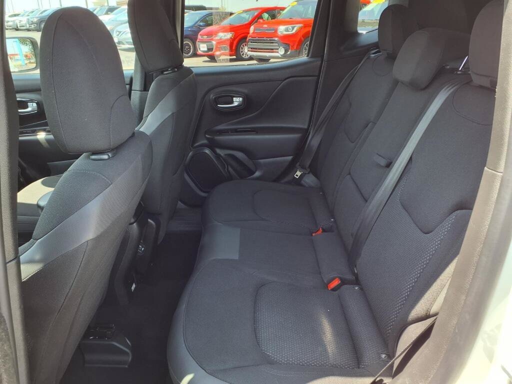 2020 Jeep Renegade Altitude - Photo 7