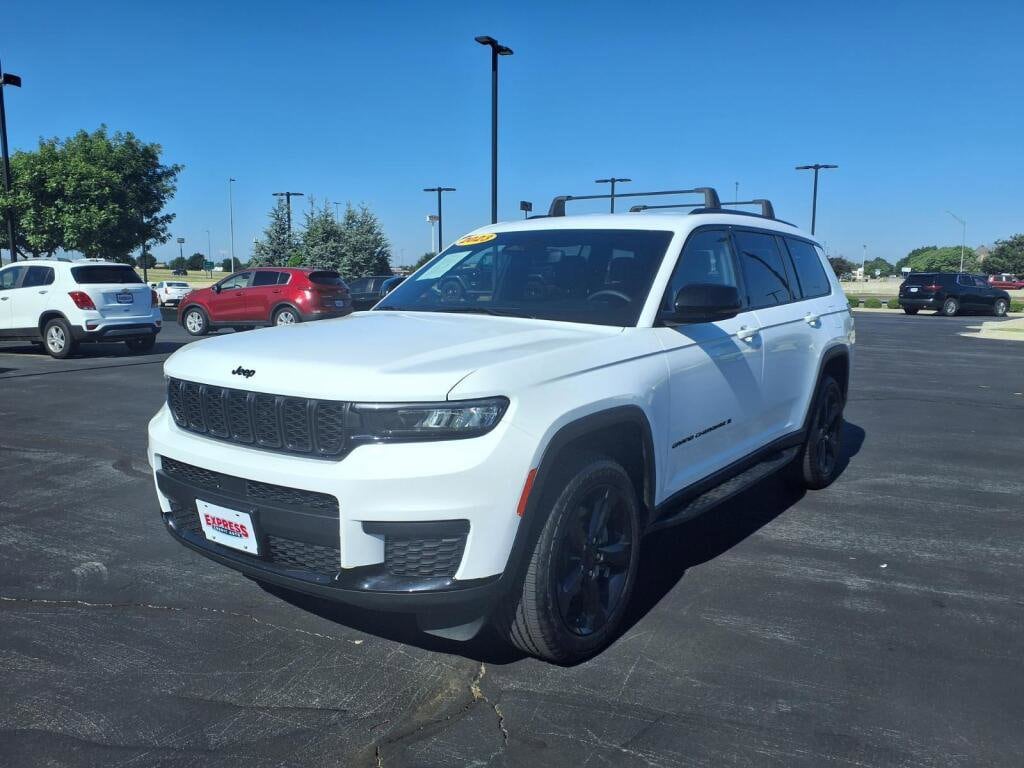 2023 Jeep Grand Cherokee L Altitude 4x4's photo
