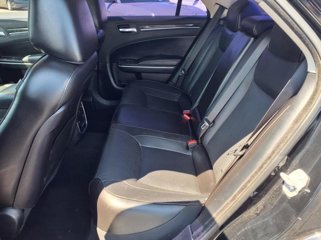 2020 Chrysler 300 Limited - Photo 7