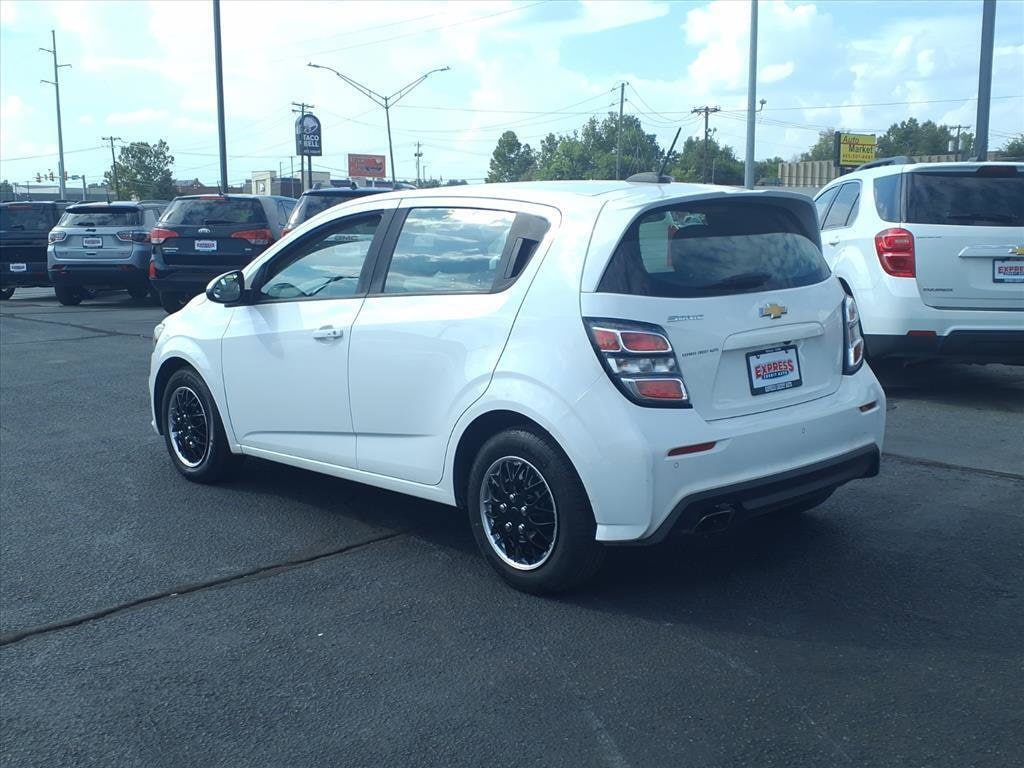 Used 2020 Chevrolet Sonic LT w/1FL Hatchback