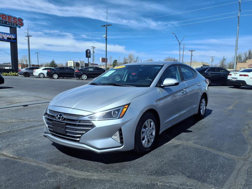 2020 Hyundai Elantra SE