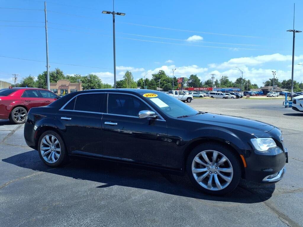 2020 Chrysler 300 Limited - Photo 2