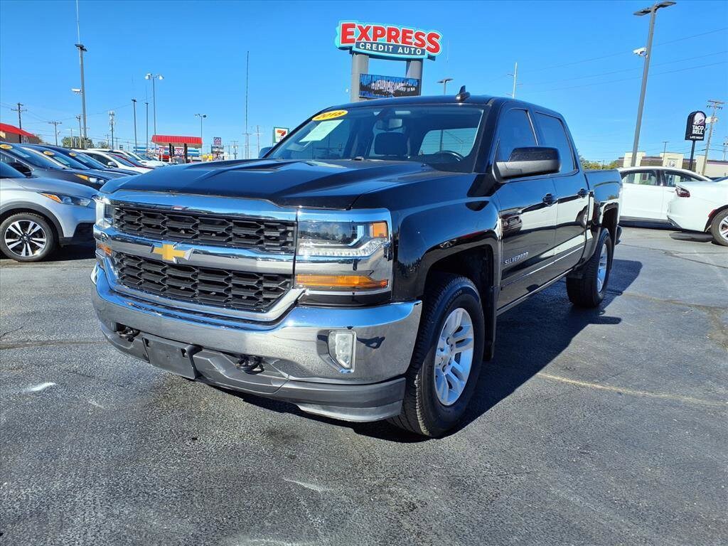 Used 2018 Chevrolet Silverado 1500 LT w/1LT Truck Crew Cab