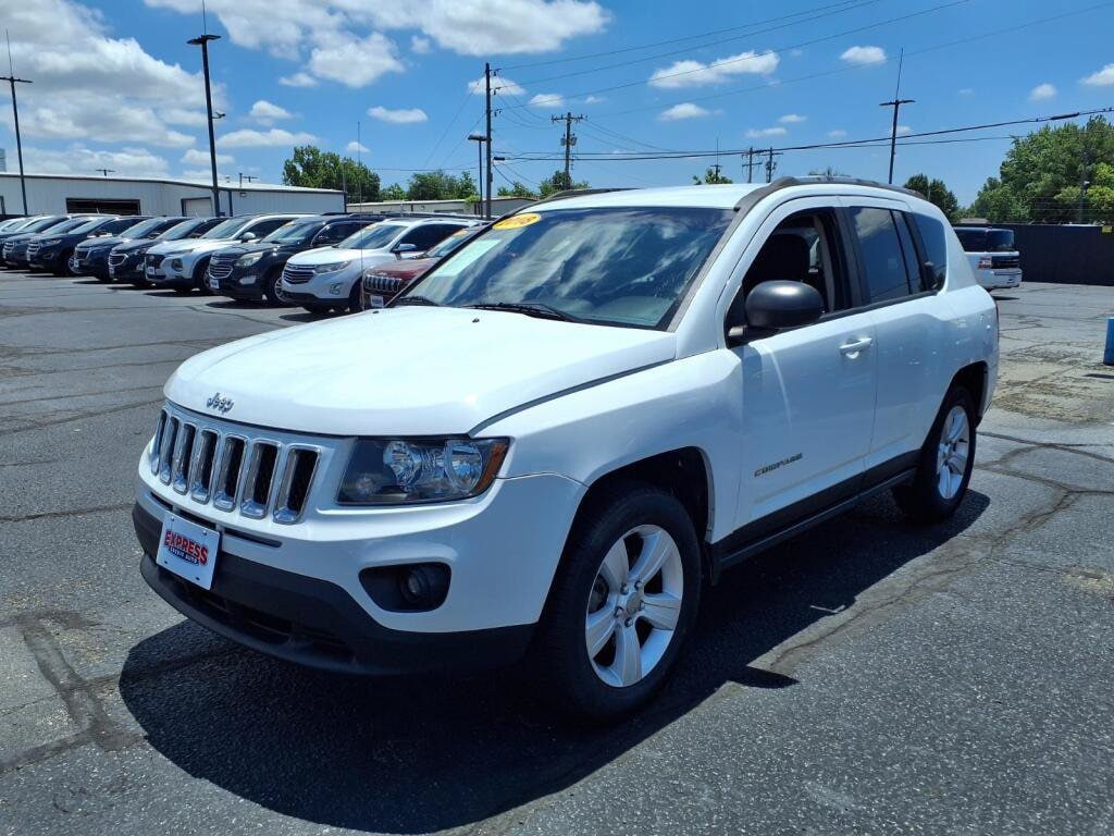 2017 Jeep Compass Sport's photo