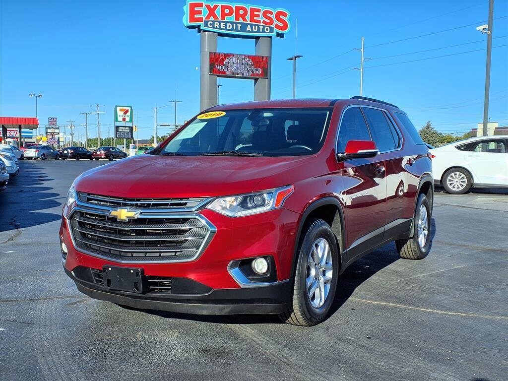 Used 2019 Chevrolet Traverse LT Cloth w/1LT SUV