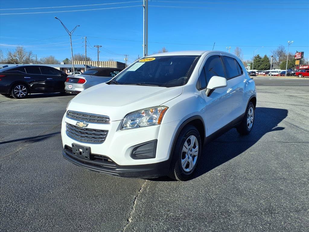 2016 Chevrolet Trax LS's photo