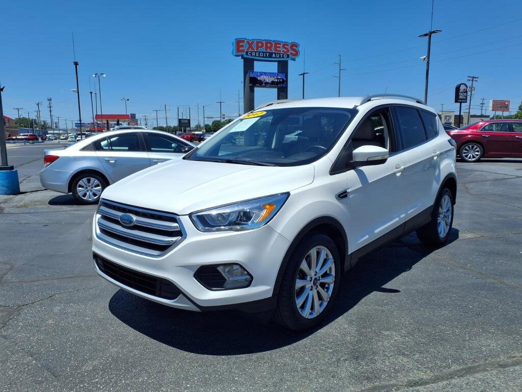 2017 Ford Escape Titanium's photo