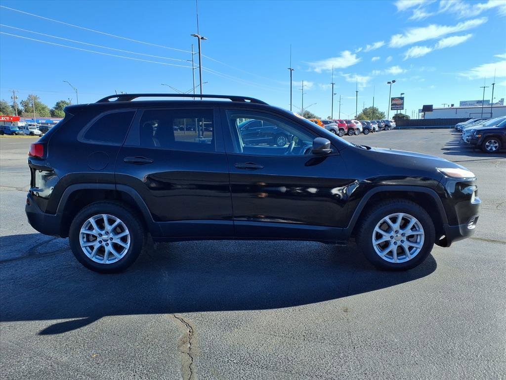 Used 2017 Jeep Cherokee Sport FWD SUV