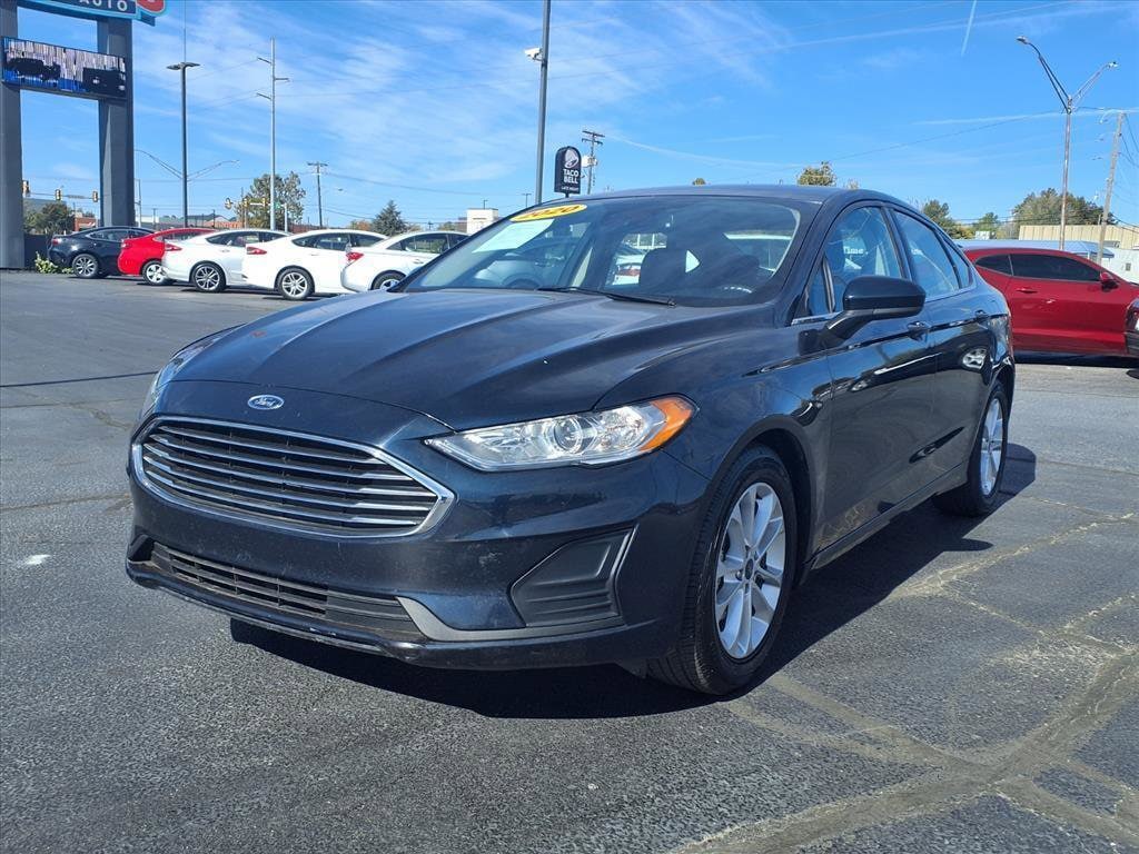 2020 Ford Fusion SE