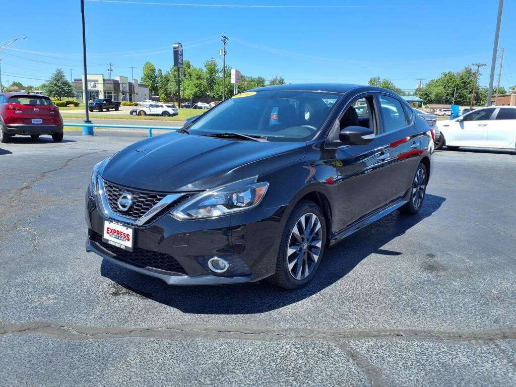 2017 Nissan Sentra SR Turbo M/T's photo