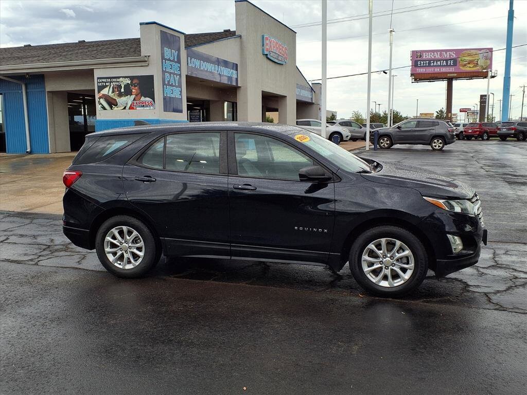 Used 2020 Chevrolet Equinox LS w/1FL SUV