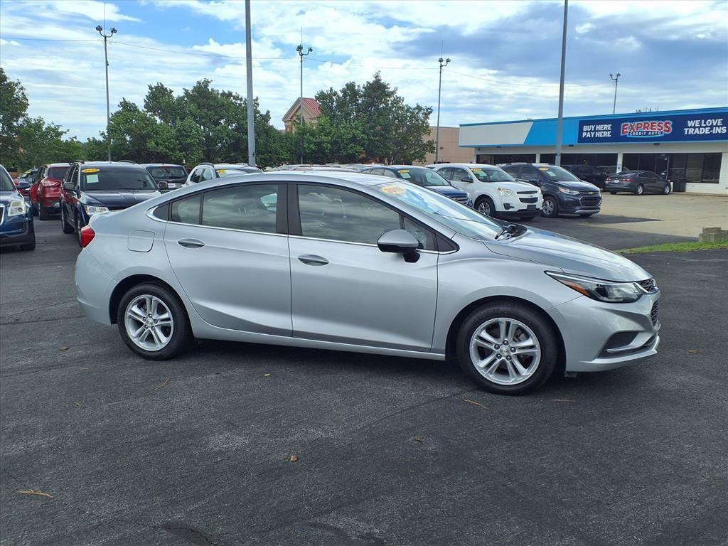 Used 2018 Chevrolet Cruze LT Auto Sedan