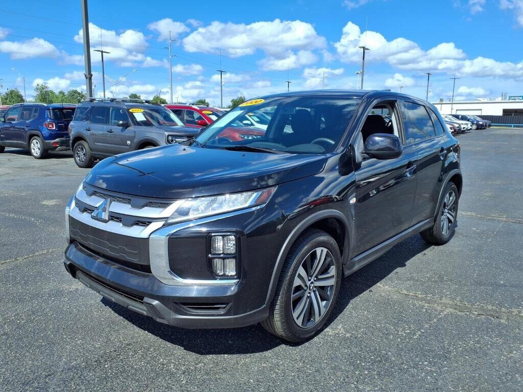 2020 Mitsubishi Outlander Sport 2.0 ES 2WD CVT's photo