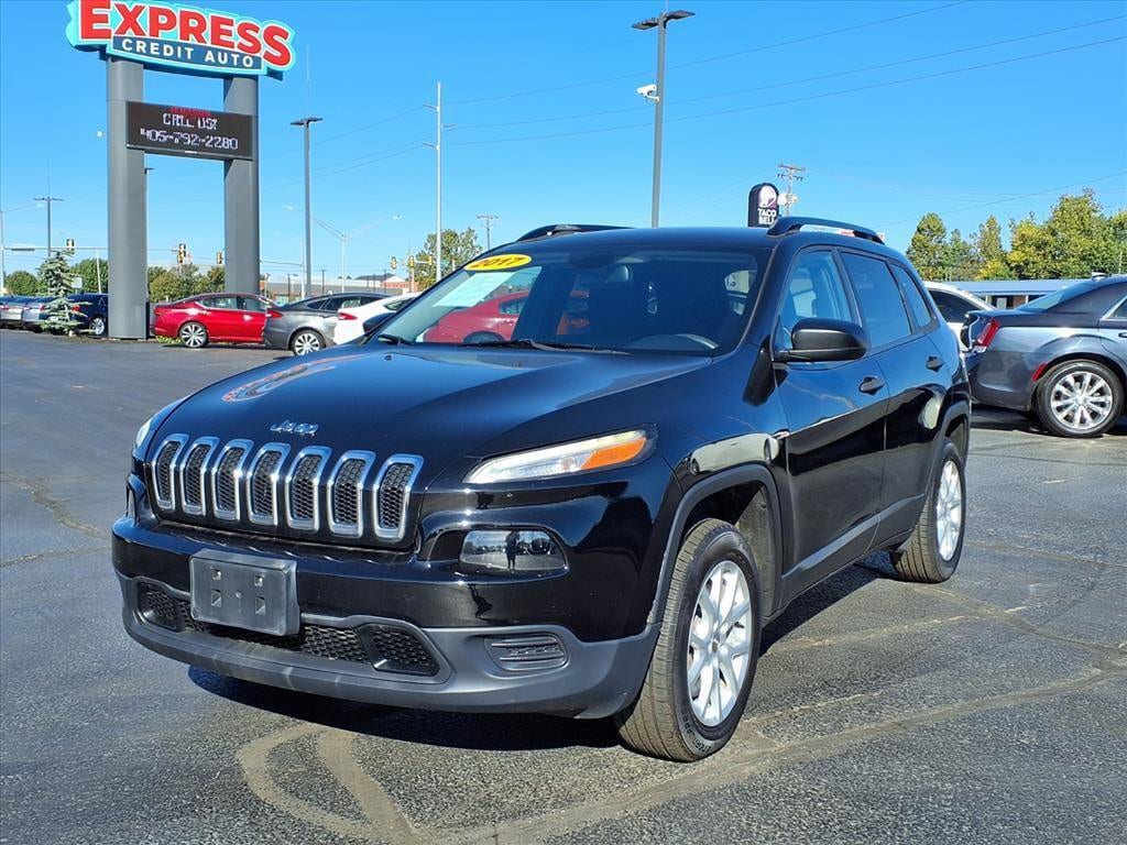 2017 Jeep Cherokee Sport