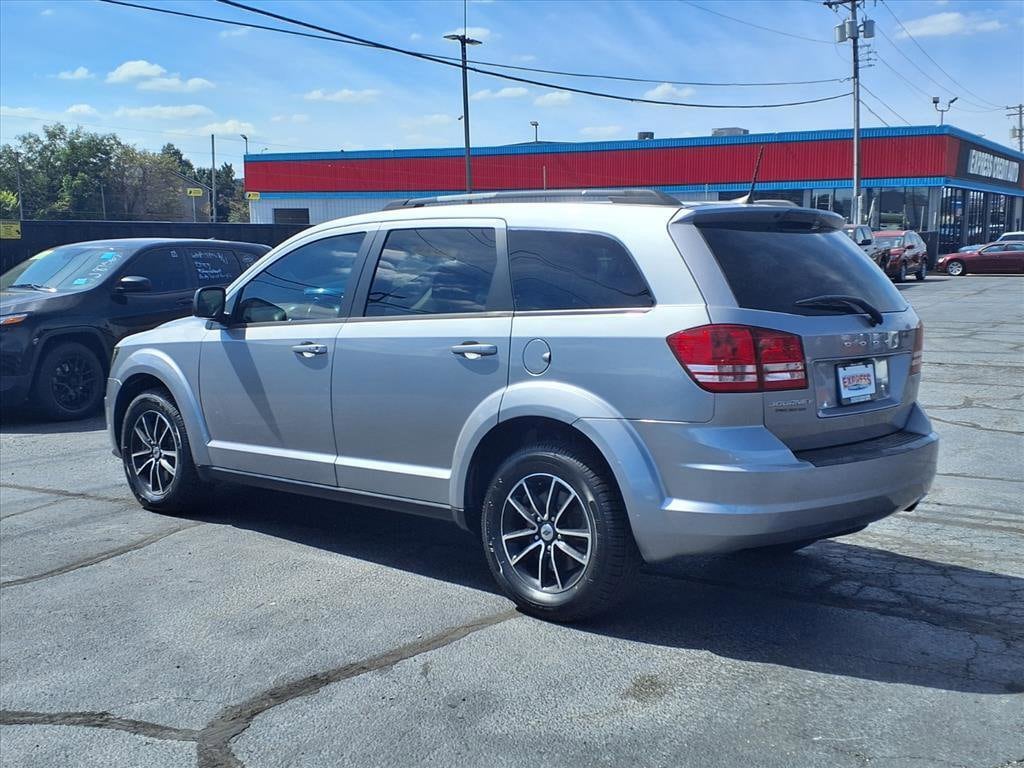Used 2018 Dodge Journey SE SUV