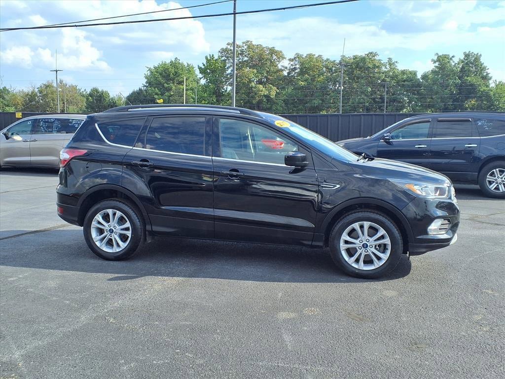 Used 2017 Ford Escape SE SUV