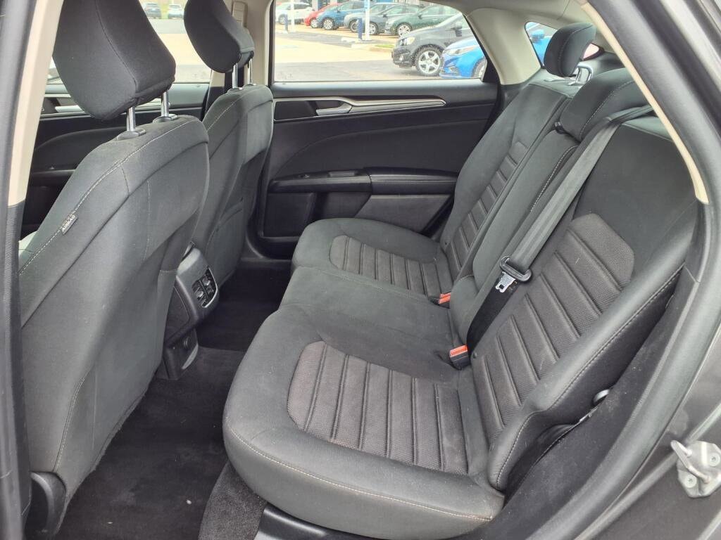 2020 Ford Fusion Hybrid SE - Photo 7