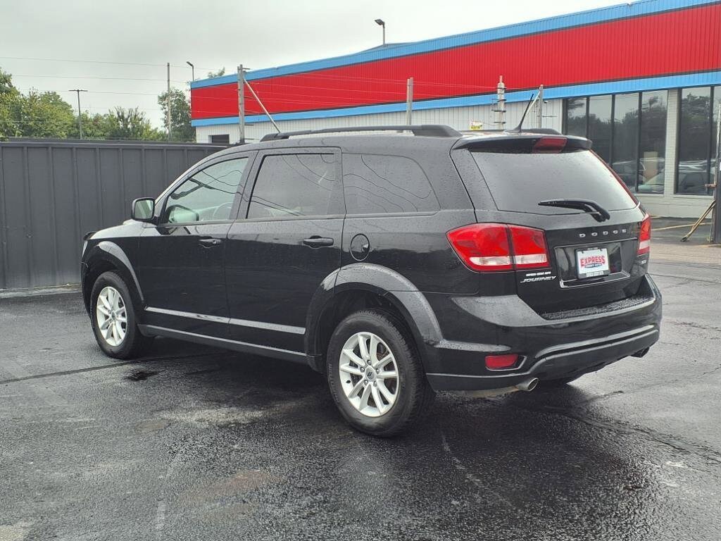 Used 2018 Dodge Journey SXT SUV