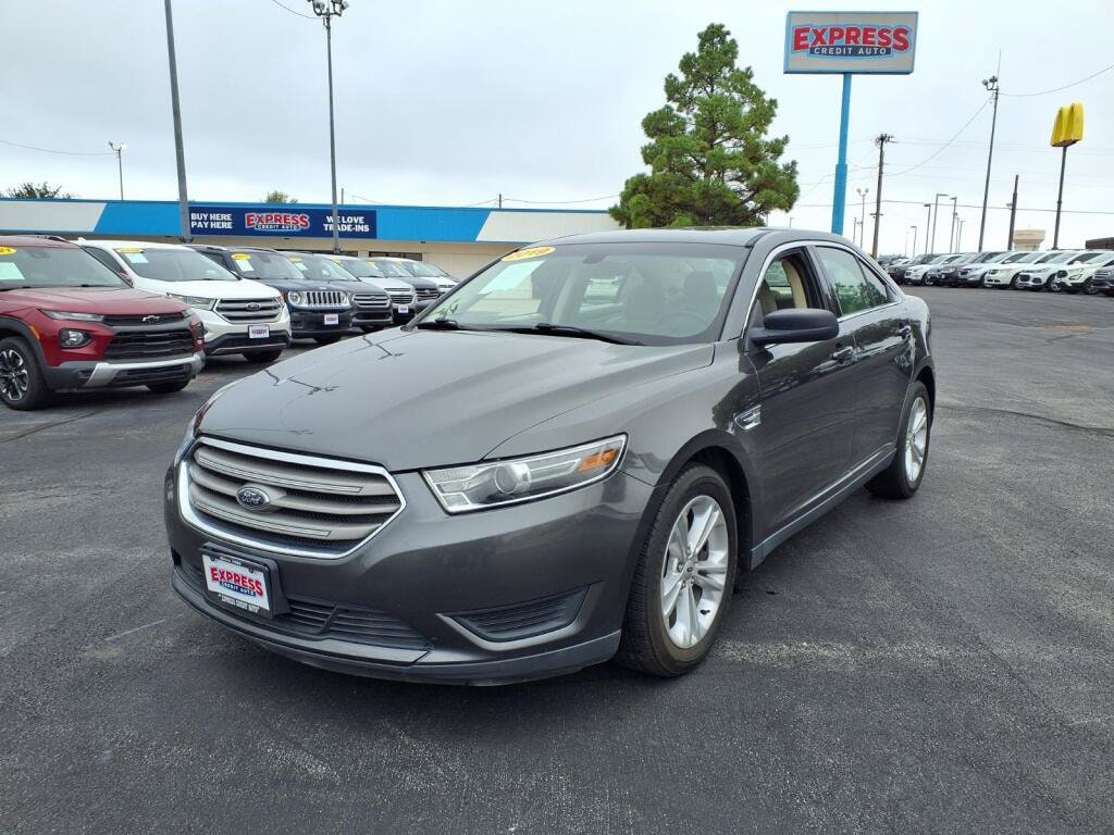 2019 Ford Taurus