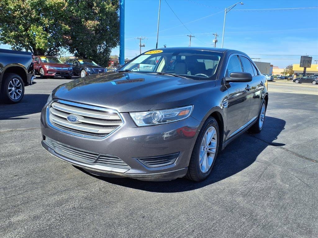 2018 Ford Taurus SE