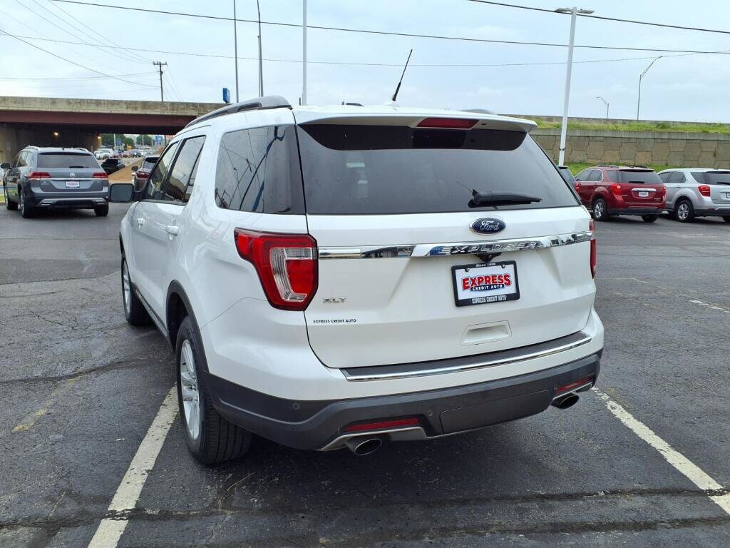 2018 Ford Explorer XLT - Photo 10