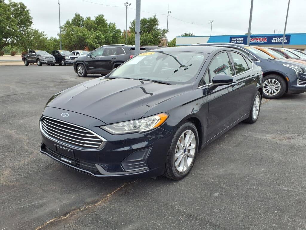 2020 Ford Fusion SE FWD's photo
