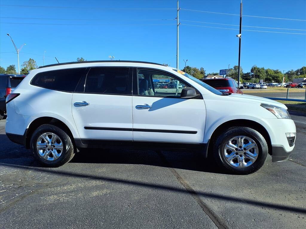 Used 2016 Chevrolet Traverse LS SUV