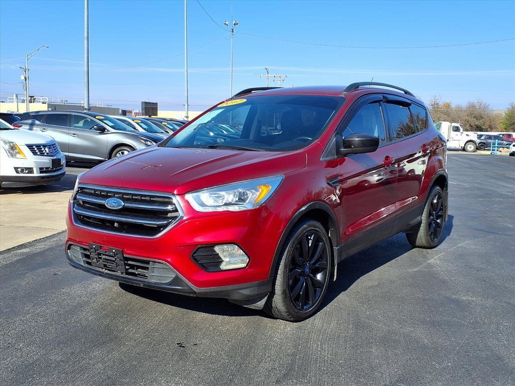 2017 Ford Escape SE's photo