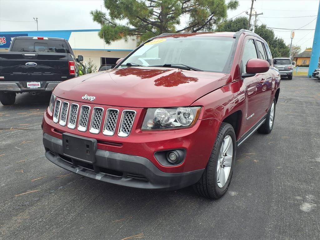 Used 2017 Jeep Compass Latitude 4x4 SUV