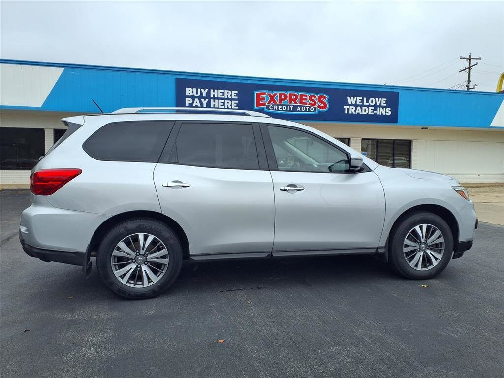 Used 2017 Nissan Pathfinder S SUV
