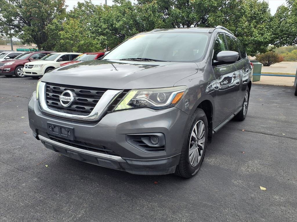 Used 2017 Nissan Pathfinder S SUV