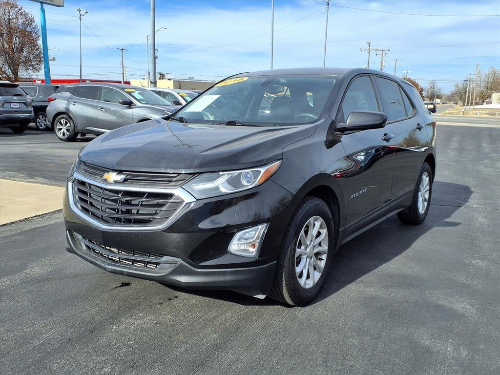 2018 Chevrolet Equinox LS's photo