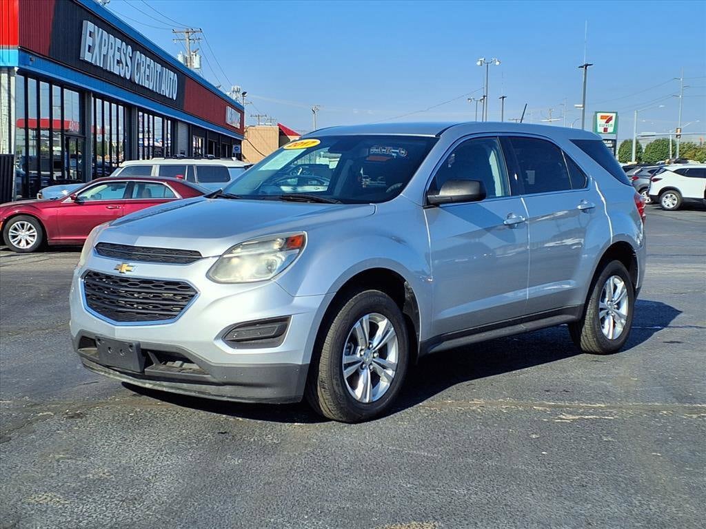 Used 2017 Chevrolet Equinox LS SUV