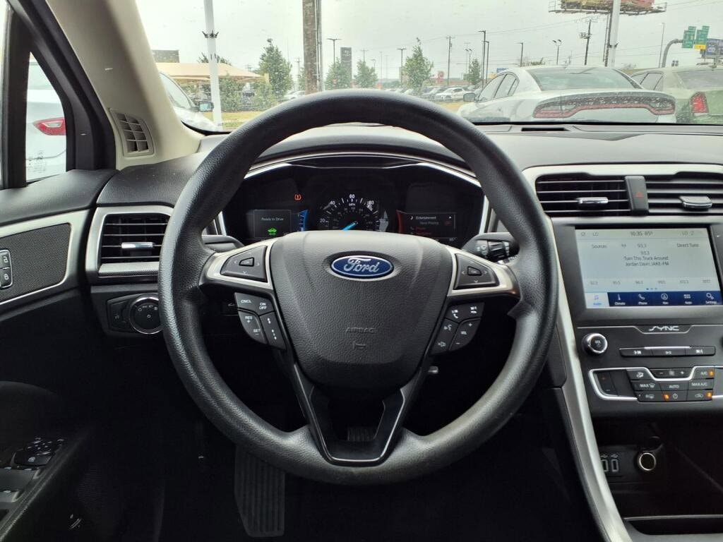 2020 Ford Fusion Hybrid SE - Photo 3