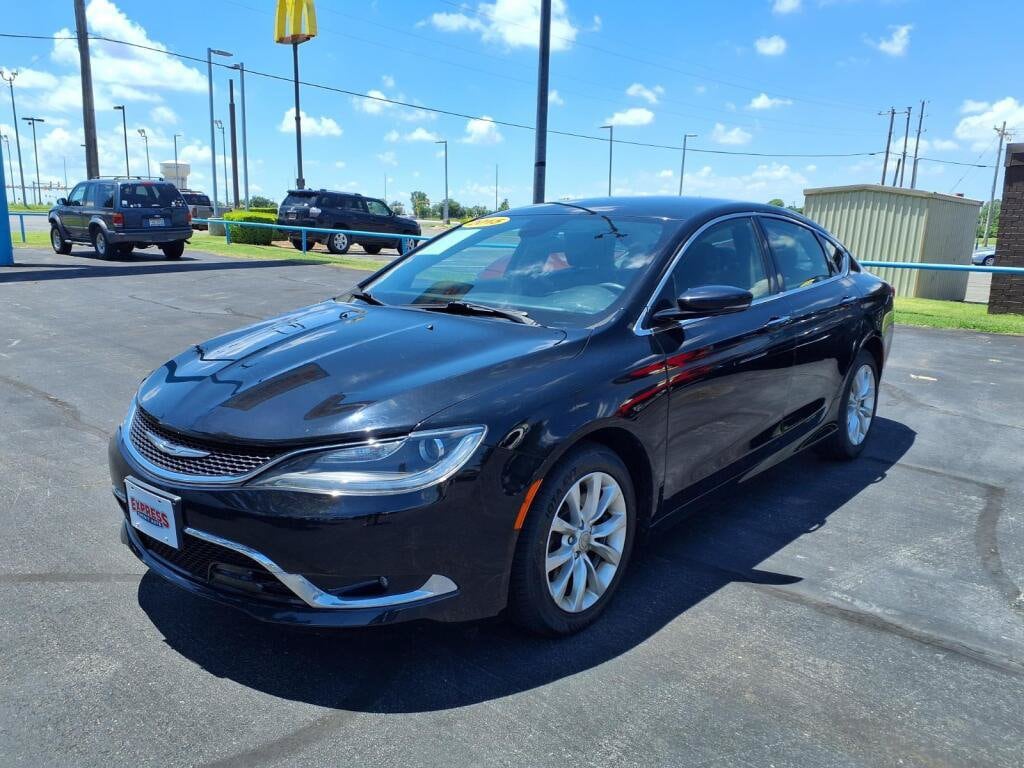2015 Chrysler 200 C's photo