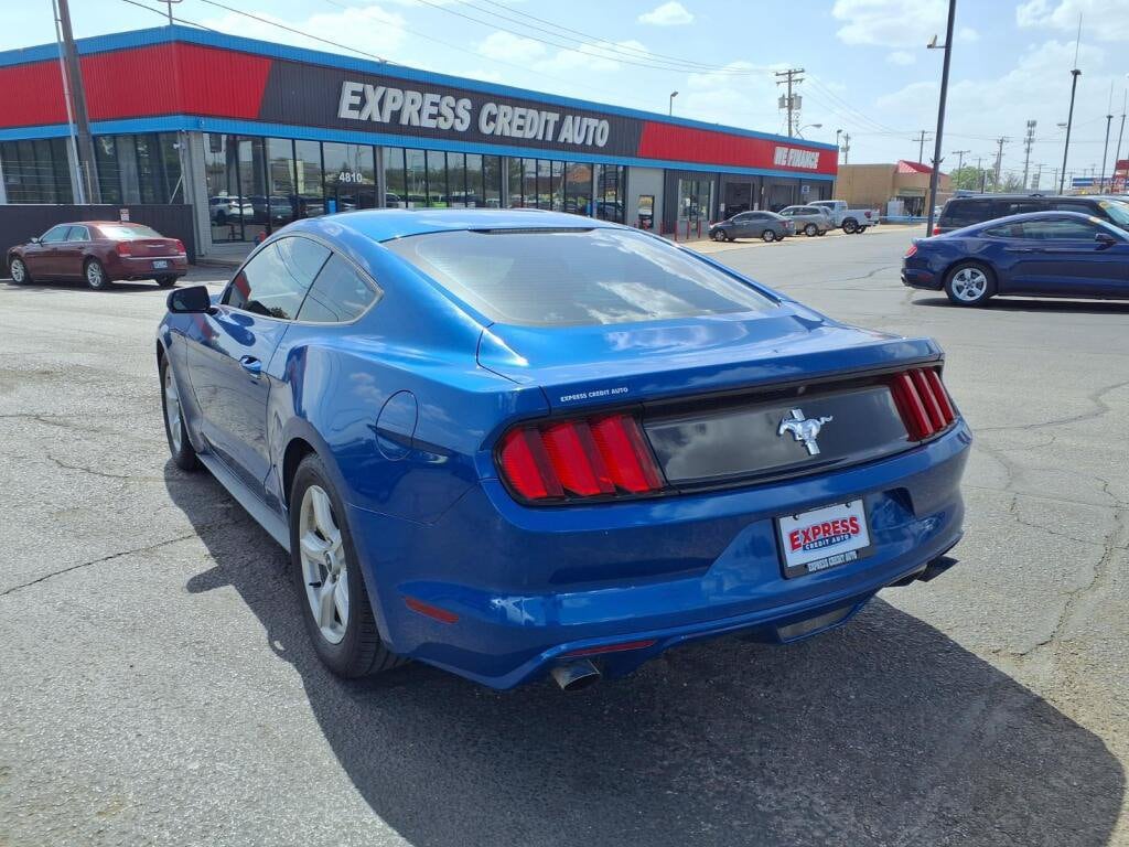 2017 Ford Mustang V6 - Photo 9