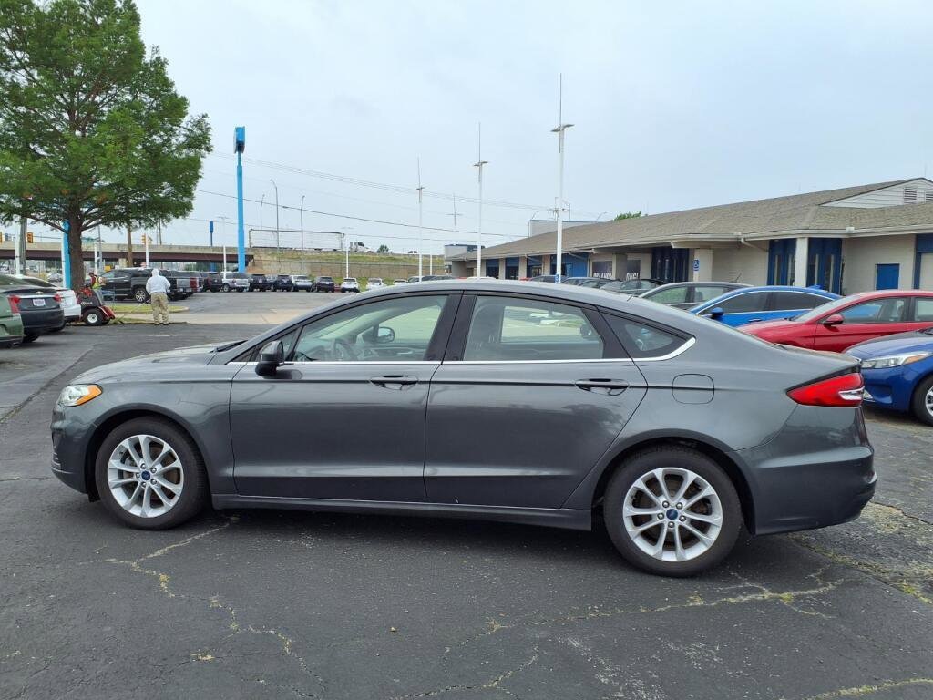 2020 Ford Fusion Hybrid SE - Photo 8