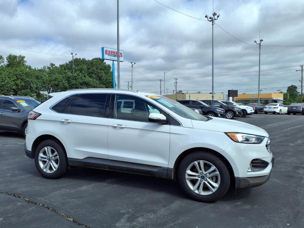 2019 Ford Edge SEL - Photo 2