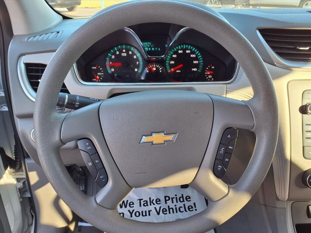 Used 2016 Chevrolet Traverse LS SUV