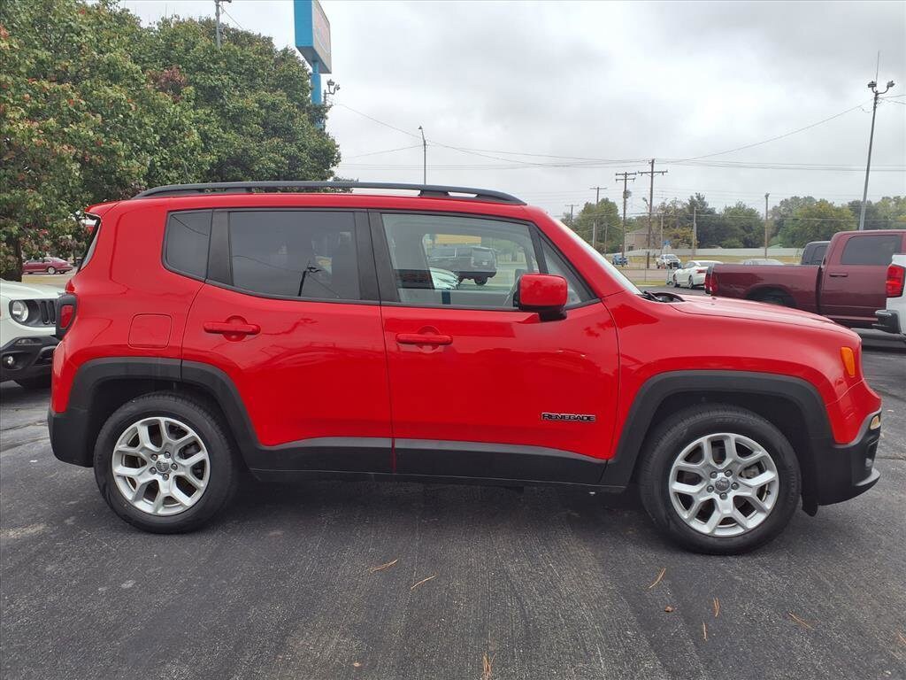 Used 2018 Jeep Renegade Latitude FWD SUV