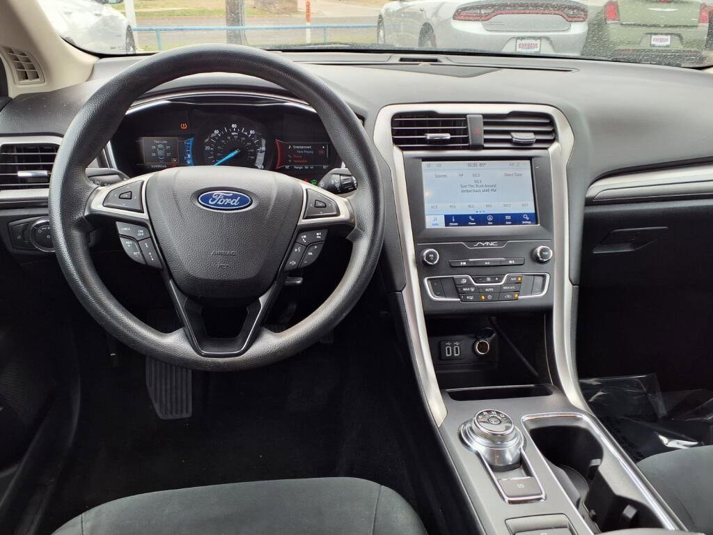 2020 Ford Fusion Hybrid SE - Photo 5