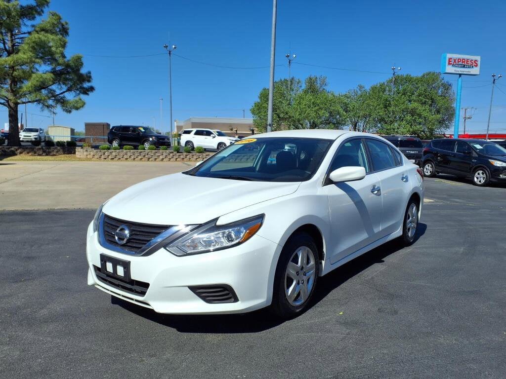 2016 Nissan Altima S