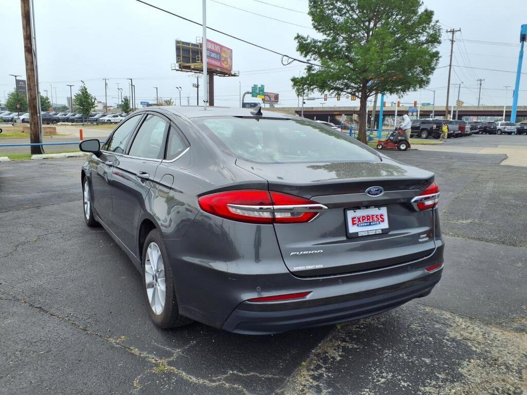 2020 Ford Fusion Hybrid SE - Photo 9