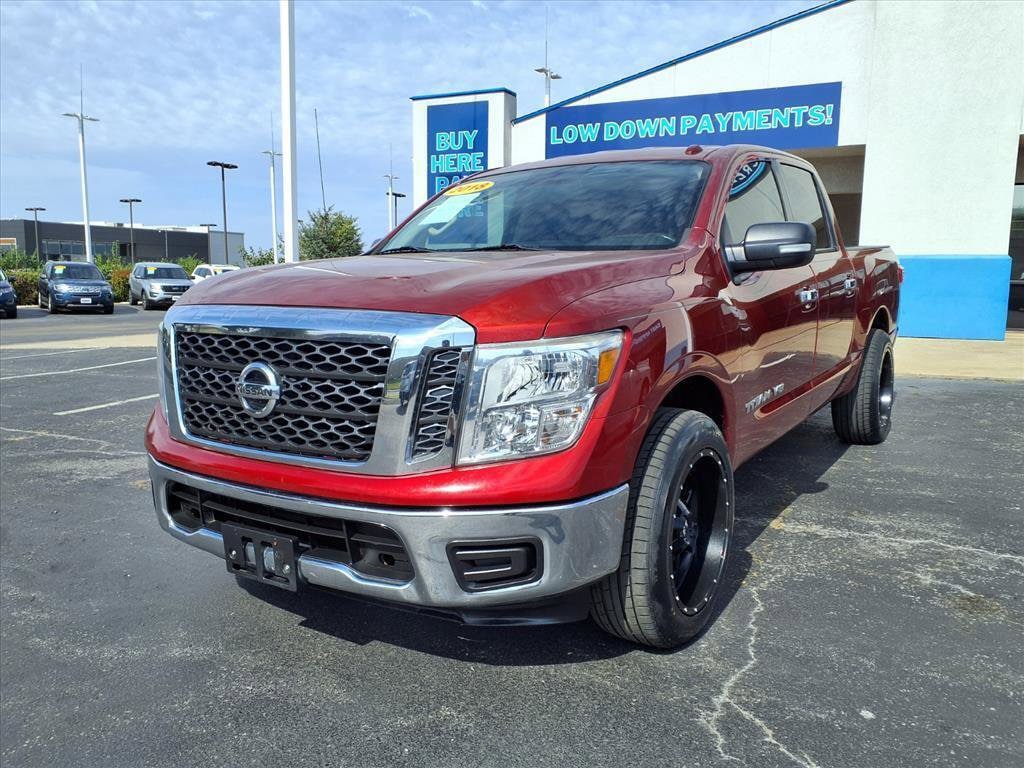 Used 2018 Nissan Titan SV Truck Crew Cab