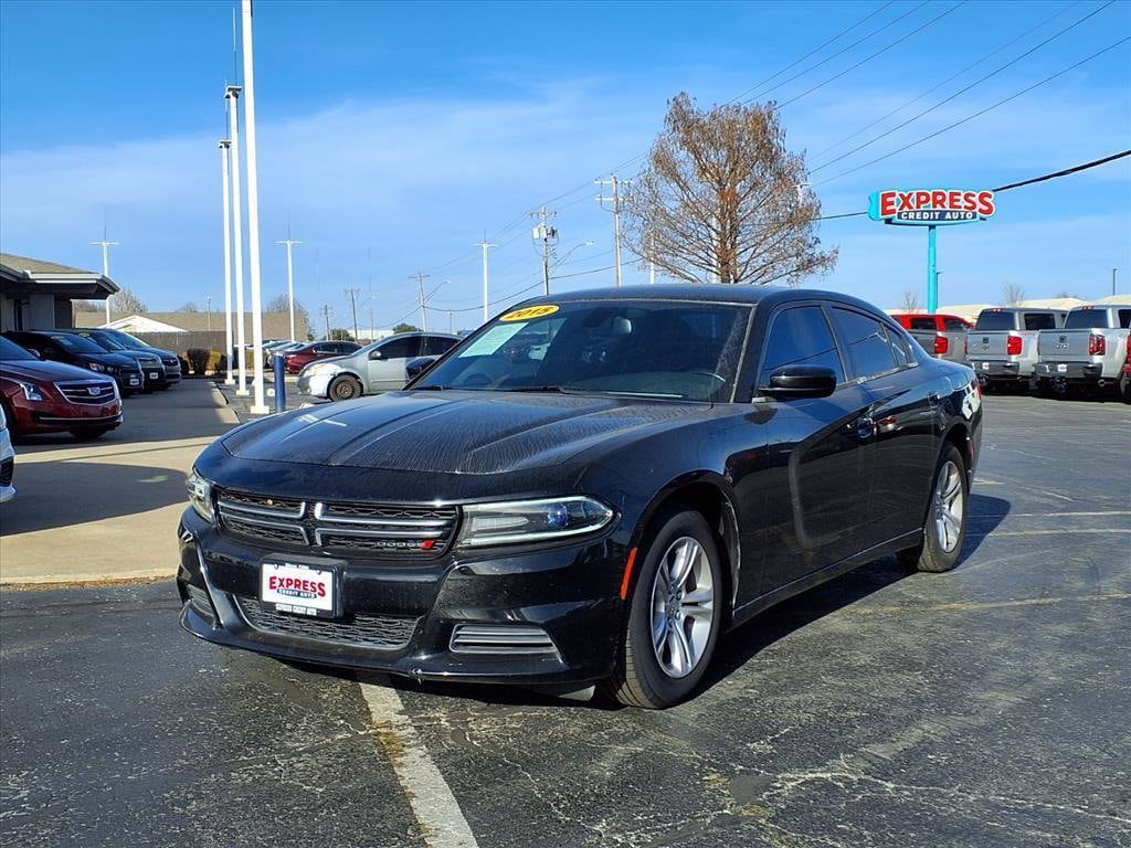 2015 Dodge Charger SE's photo