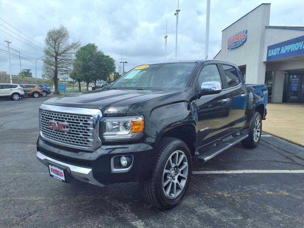 2019 GMC Canyon 2WD Denali Crew Cab Short Box's photo